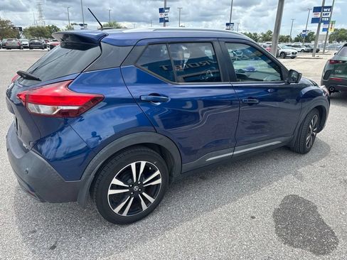 Used 2020 Nissan Kicks SR w/ SR Premium Package FWD image 5
