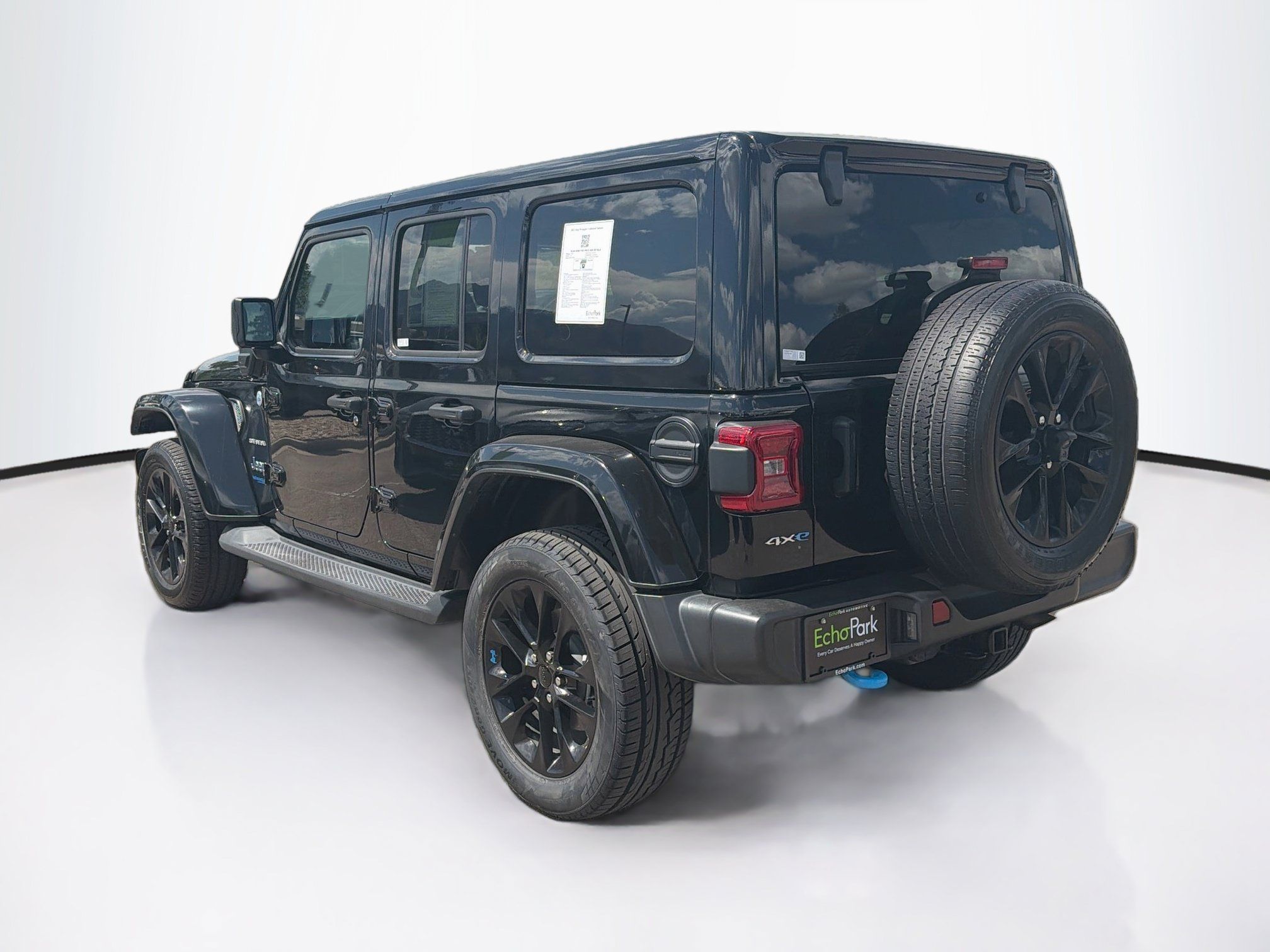 Used 2022 Jeep Wrangler Unlimited Sahara AWD/4WD image 5