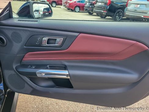 Used 2025 Ford Mustang Premium RWD image 19