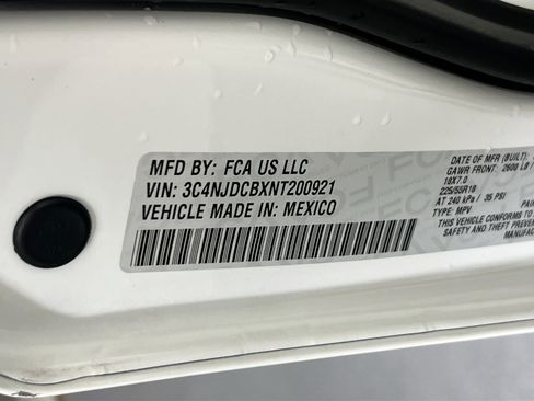 Used 2022 Jeep Compass Limited w/ Sun and Sound Group image 32