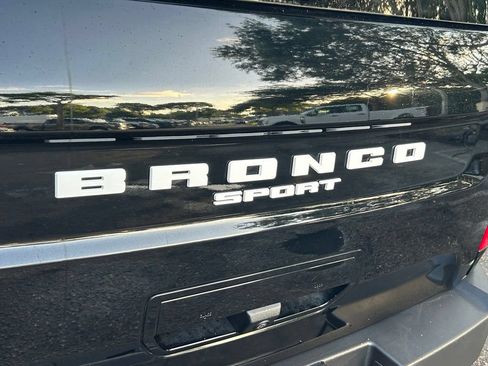 Used 2024 Ford Bronco Sport Outer Banks w/ Tech Package AWD/4WD image 23