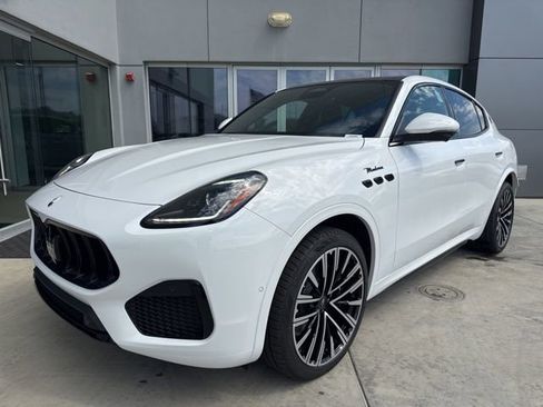 New 2025 Maserati Grecale Modena AWD/4WD image 3