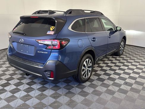 Used 2021 Subaru Outback Premium AWD/4WD image 6