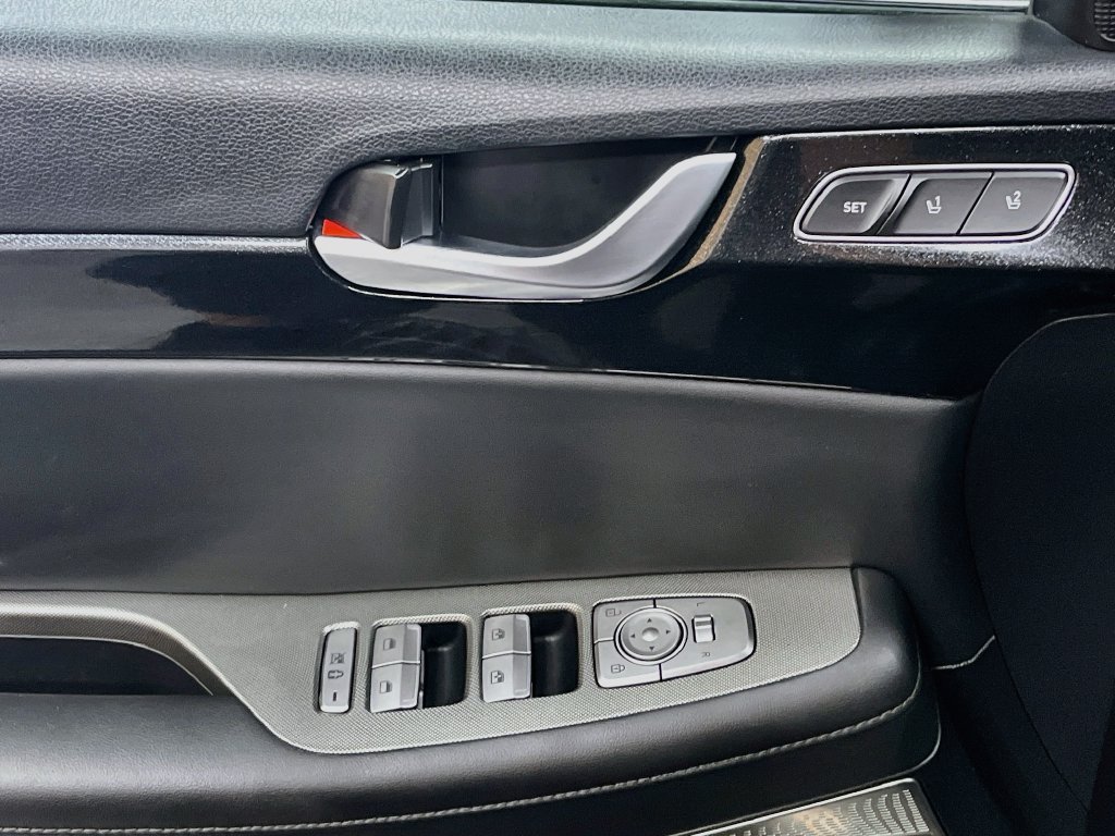 Used 2022 Hyundai Palisade Limited AWD/4WD image 18