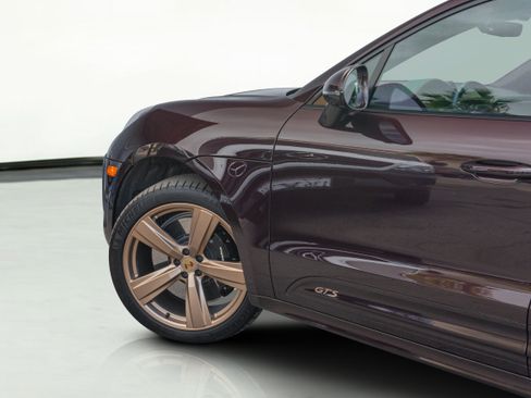 Used 2023 Porsche Macan GTS w/ Sport Chrono Package image 35