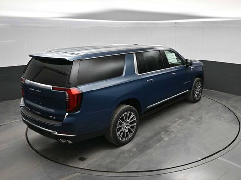 New 2026 GMC Yukon XL Denali w/ Sun & Power Step Package AWD/4WD image 28