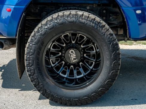 Used 2022 Ford F350 Lariat w/ Lariat Ultimate Package AWD/4WD image 61