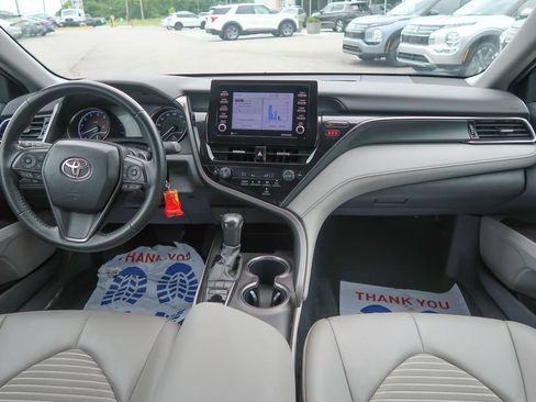 Used 2023 Toyota Camry SE AWD/4WD image 12