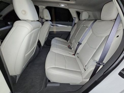 Used 2020 Cadillac XT5 Premium Luxury image 9