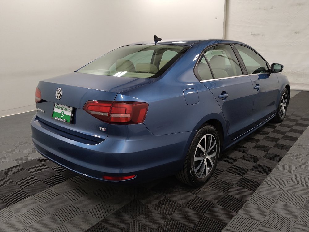 Used 2017 Volkswagen Jetta SE FWD image 9