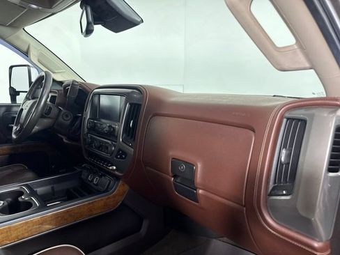 Used 2015 Chevrolet Silverado 2500 High Country w/ Duramax Plus Package AWD/4WD image 35