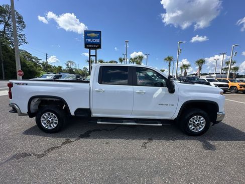 Used 2025 Chevrolet Silverado 2500 LT w/ Convenience Package AWD/4WD image 17