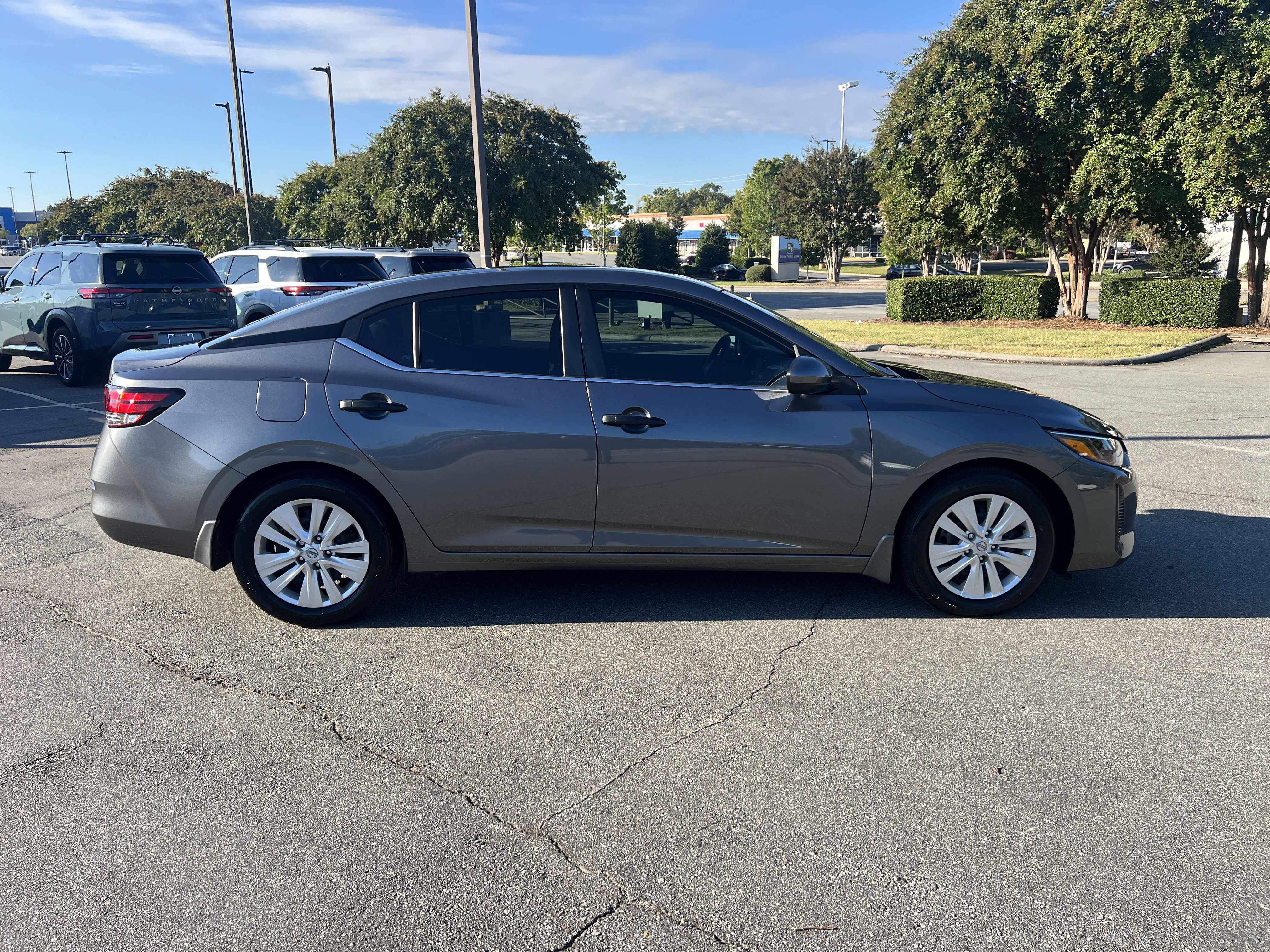 Used 2025 Nissan Sentra S FWD image 4