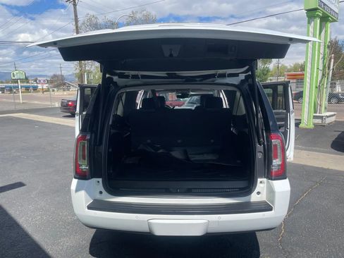 Used 2019 GMC Yukon XL SLT AWD/4WD image 15