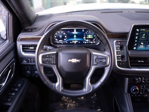 Used 2023 Chevrolet Suburban Premier AWD/4WD image 11