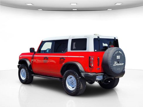 Used 2024 Ford Bronco Heritage Edition AWD/4WD image 9