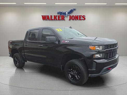 Used 2022 Chevrolet Silverado 1500 Custom Trail Boss w/ Safety Confidence Package AWD/4WD image 1