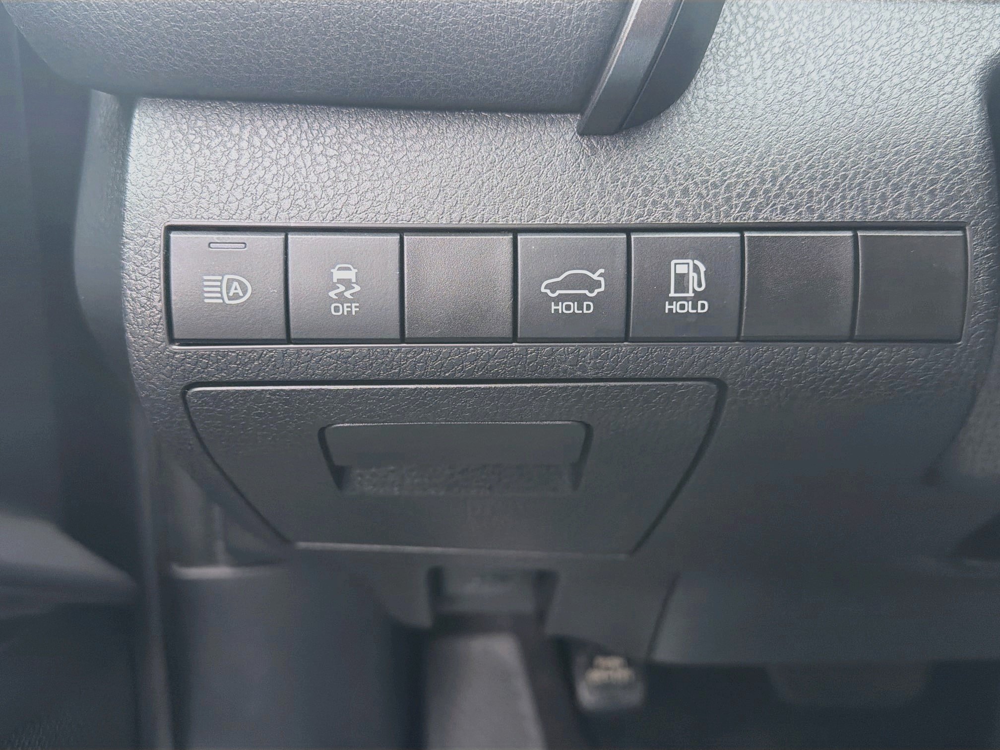 Used 2021 Toyota Camry LE FWD image 33