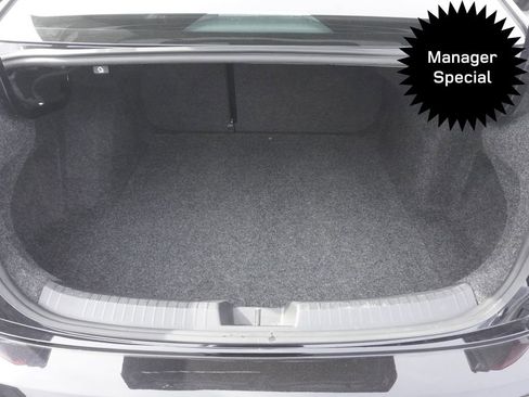 Used 2021 Volkswagen Jetta GLI Autobahn image 31