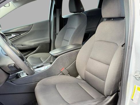 Used 2020 Chevrolet Malibu LT image 25