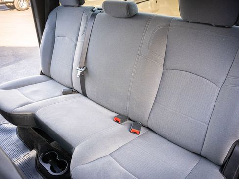 Used 2021 RAM 2500 Big Horn image 26