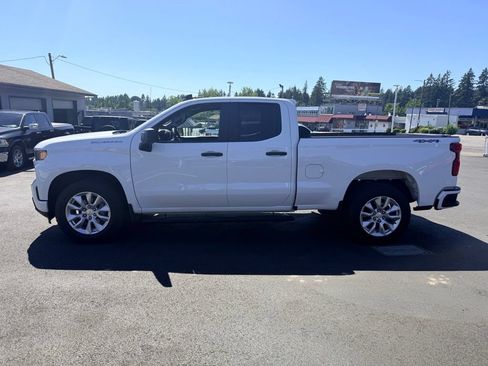Used 2022 Chevrolet Silverado 1500 Custom AWD/4WD image 2