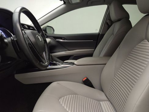 Used 2019 Toyota Camry SE image 17