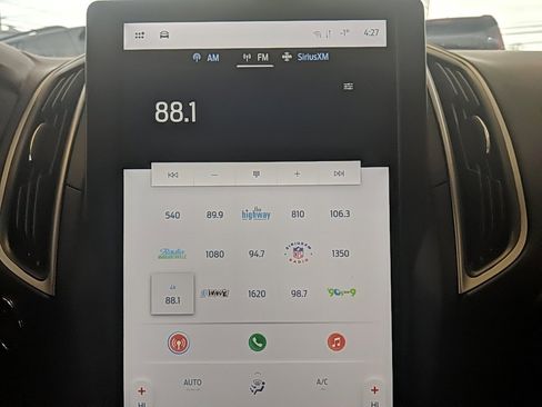 Certified 2024 Ford Edge SEL w/ Convenience Package image 18