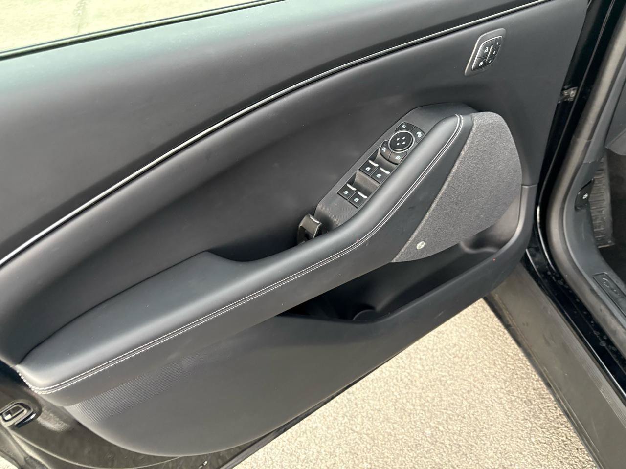 Used 2025 Ford Mustang Mach-E Premium RWD image 10