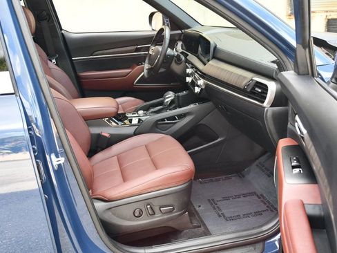 Used 2023 Kia Telluride EX FWD image 21
