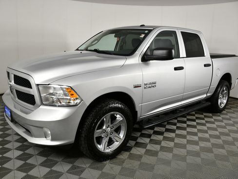 Used 2017 RAM 1500 Express w/ Express Value Package image 10