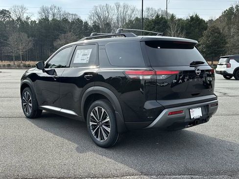 New 2026 Nissan Pathfinder Platinum AWD/4WD image 6