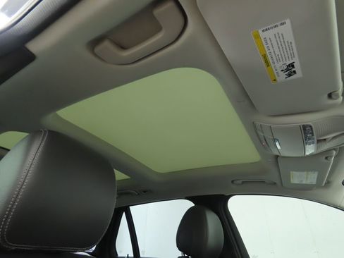 Certified 2022 Mercedes-Benz GLC 300 image 18