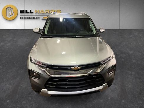 Used 2023 Chevrolet TrailBlazer LT w/ Convenience Package AWD/4WD image 8