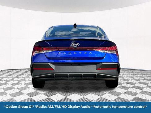Certified 2025 Hyundai Elantra Sport FWD image 10