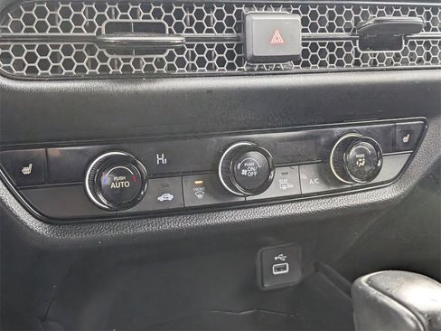 Certified 2024 Honda HR-V Sport image 17