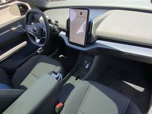Certified 2025 Volvo EX30 Plus w/ Protection Package Premier AWD/4WD image 13