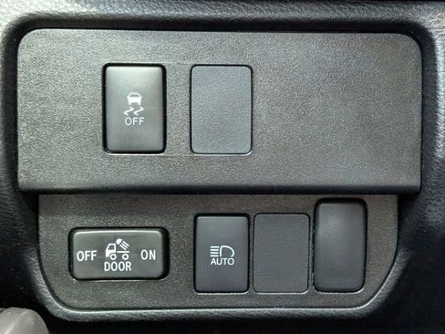 Used 2022 Toyota Tacoma SR5 w/ Technology Package RWD image 33