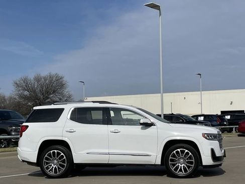Used 2023 GMC Acadia Denali image 3