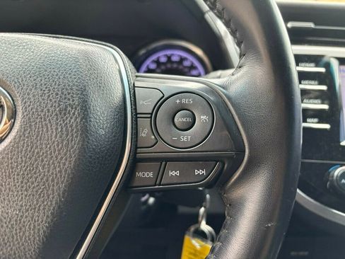 Used 2019 Toyota Camry SE image 28