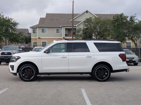 Used 2022 Ford Expedition Max Limited image 8