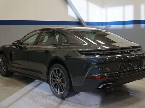 New 2026 Porsche Panamera 4 image 3