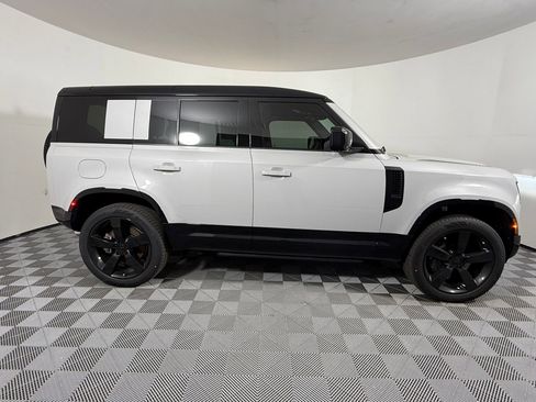 New 2026 Land Rover Defender 110 X-Dynamic SE AWD/4WD image 7