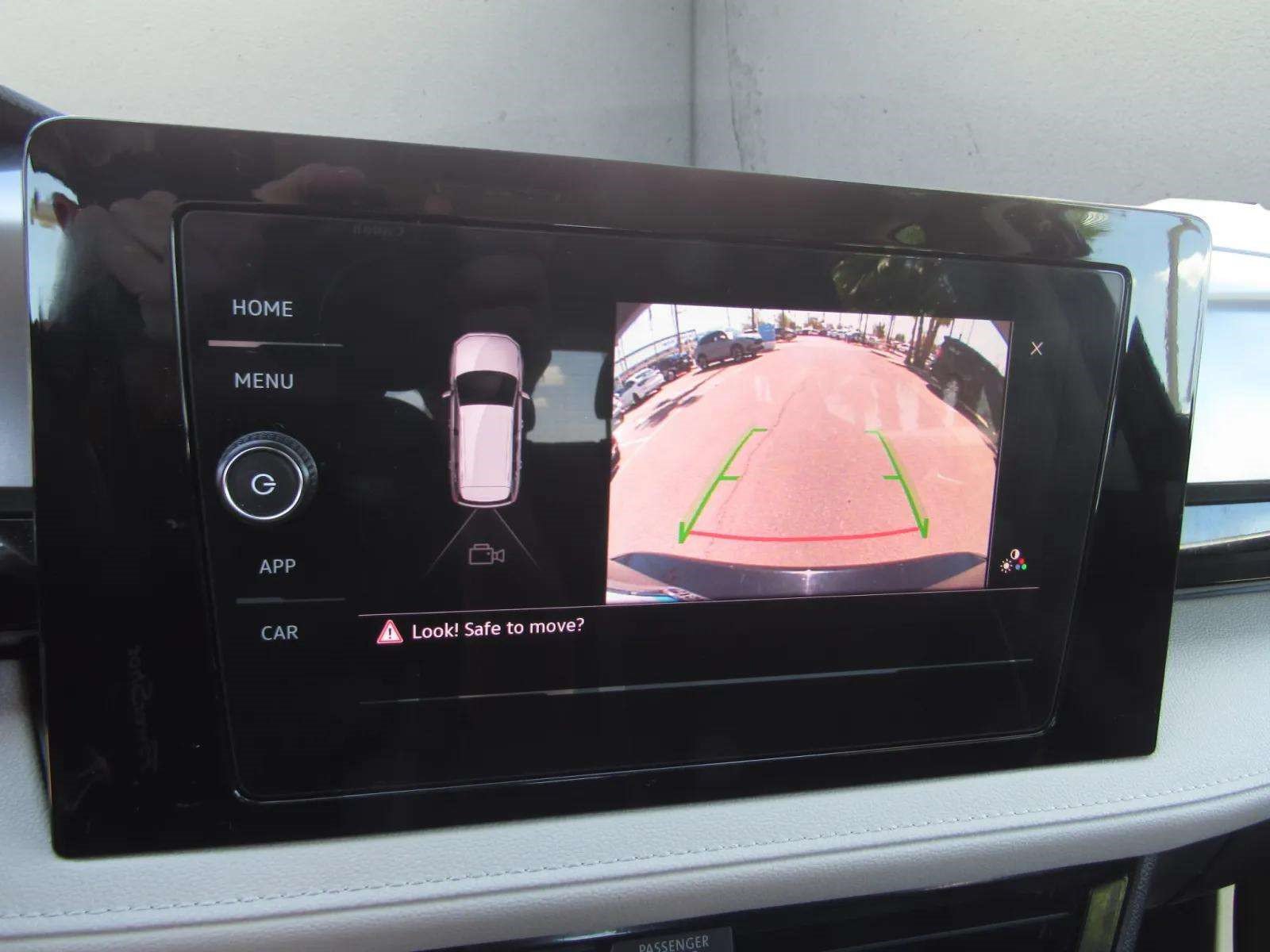 Used 2025 Volkswagen Taos S FWD image 19