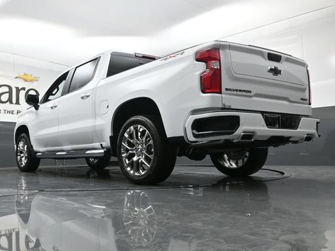 New 2026 Chevrolet Silverado 1500 RST w/ Safety Package AWD/4WD image 5