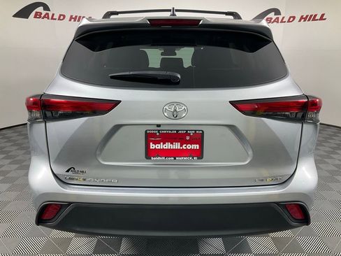 Used 2023 Toyota Highlander LE image 5
