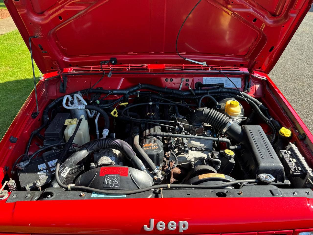 Used 2000 Jeep Cherokee Sport AWD/4WD image 31