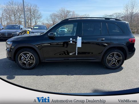 Used 2026 Mercedes-Benz GLB 250 4MATIC image 5