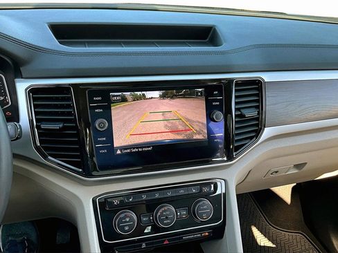 Used 2022 Volkswagen Atlas SE image 23