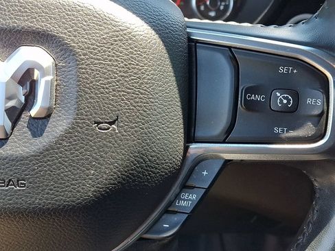 Used 2022 RAM 1500 Laramie AWD/4WD image 21